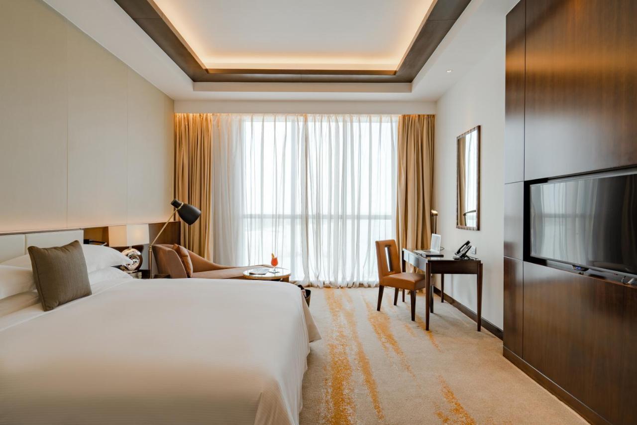 Johari Rotana Hotel Dar es Salaam Exterior photo